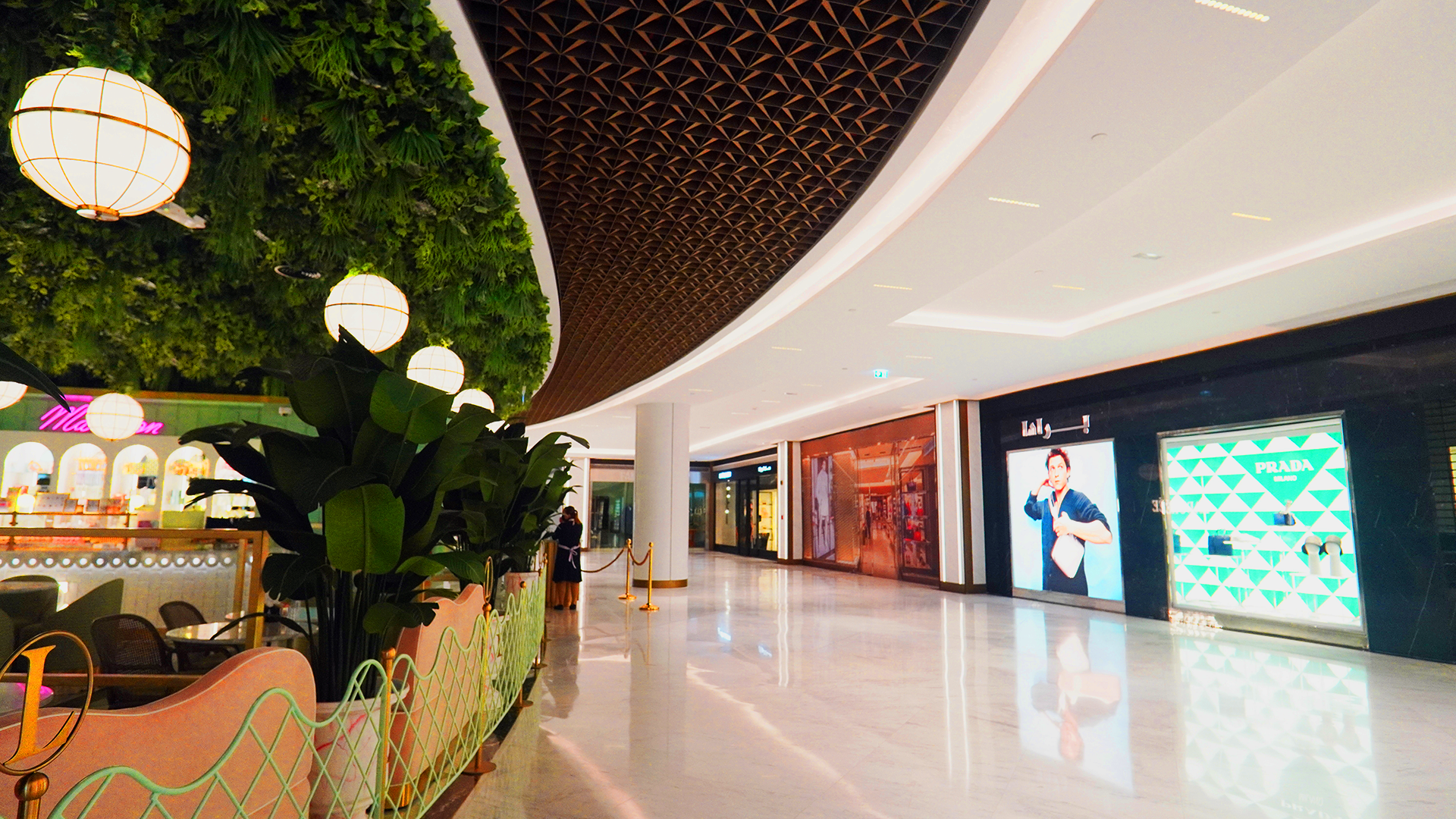 Marina Mall Abu Dhabi retail refurbishment, fit-out and MEP works featuring modern retail interiors, upgraded commercial spaces, and premium finishes